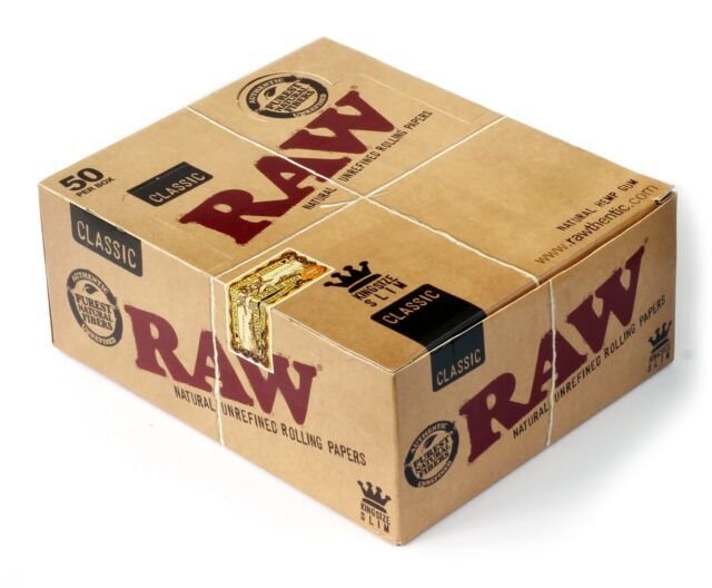 Raw Classic King Size Slim 50ct Box 32 Leaves per Pack Papers